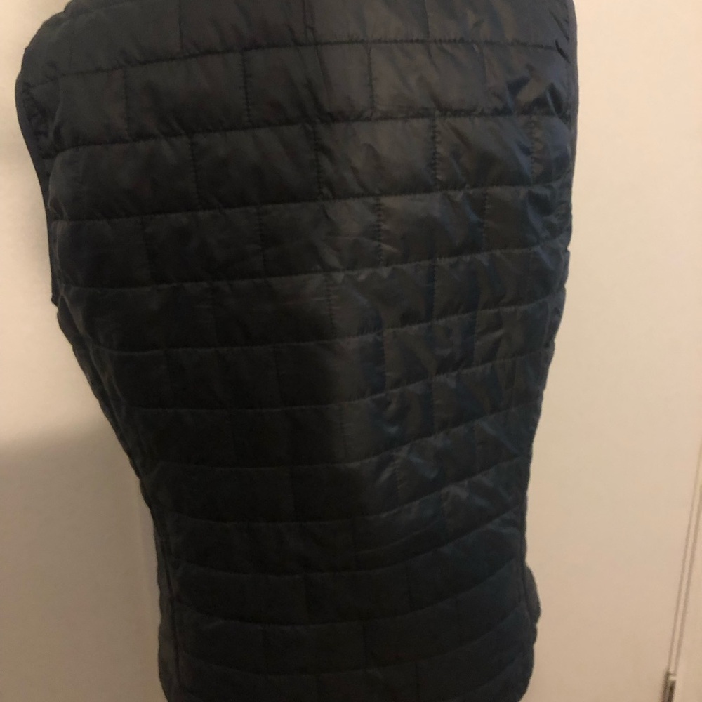 Patagonia Dark Gray Quilted Vest Men’s Small/Fits Women’s Medium - Picture 4 of 9